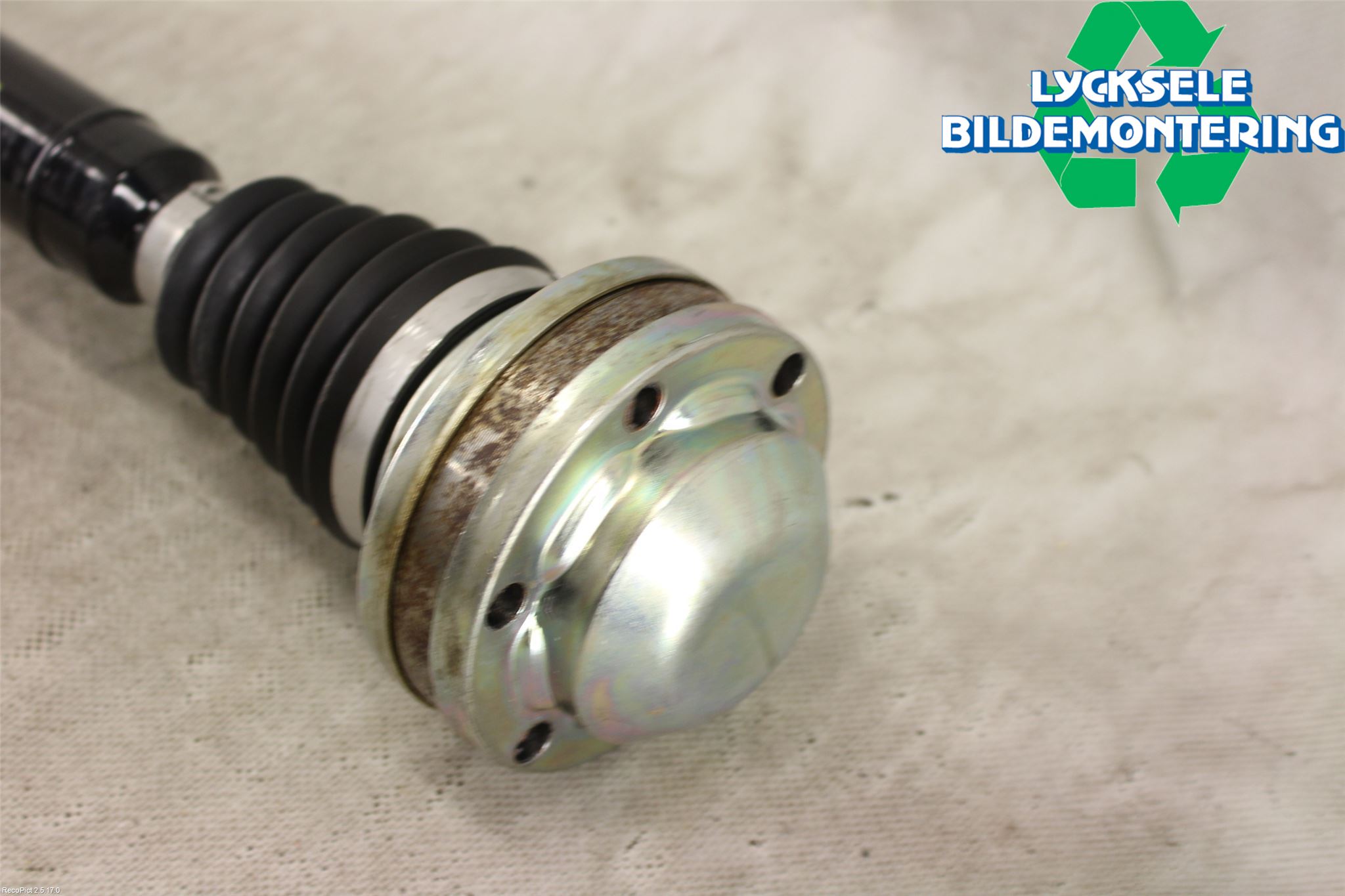 Audi A3/S3 8V 13-20 Drivaxel Fram Höger