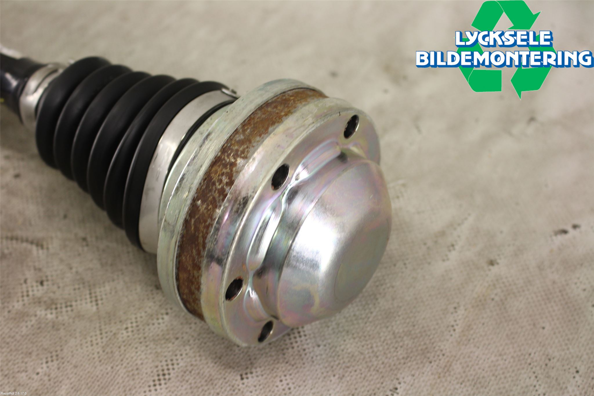 Audi A3/S3 8V 13-20 Drivaxel Fram Vänster