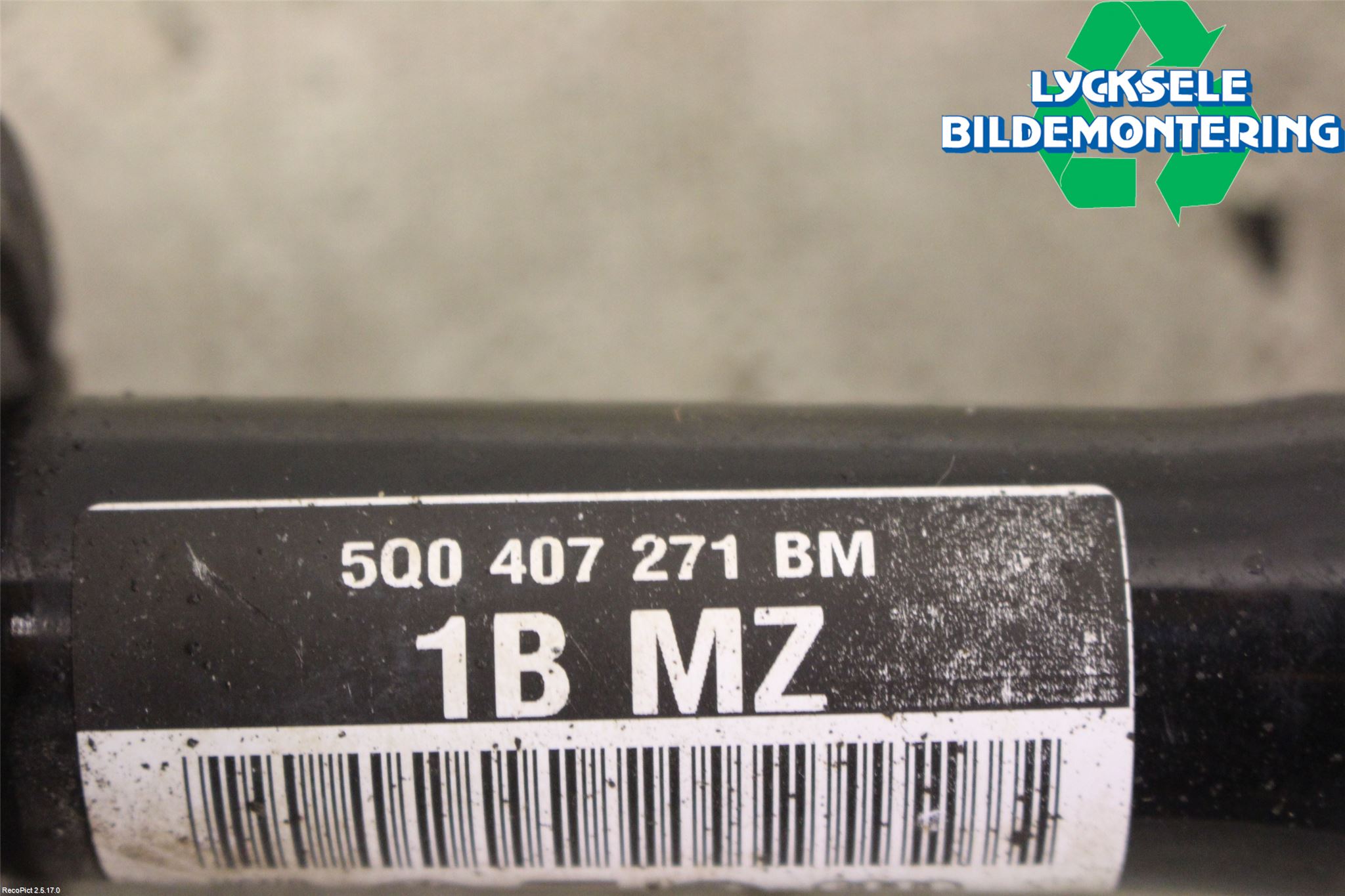 Audi A3/S3 8V 13-20 Drivaxel Fram Vänster