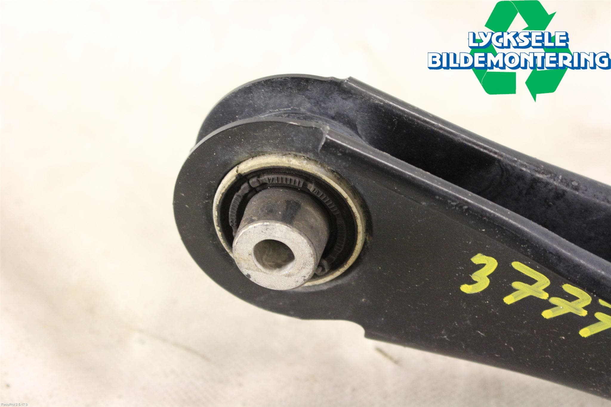 Audi A3/S3 8V 13-20 Bärarm Bak Höger