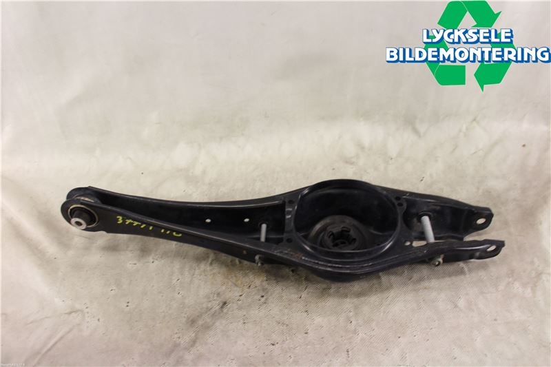 Audi A3/S3 8V 13-20 Bärarm Bak Höger