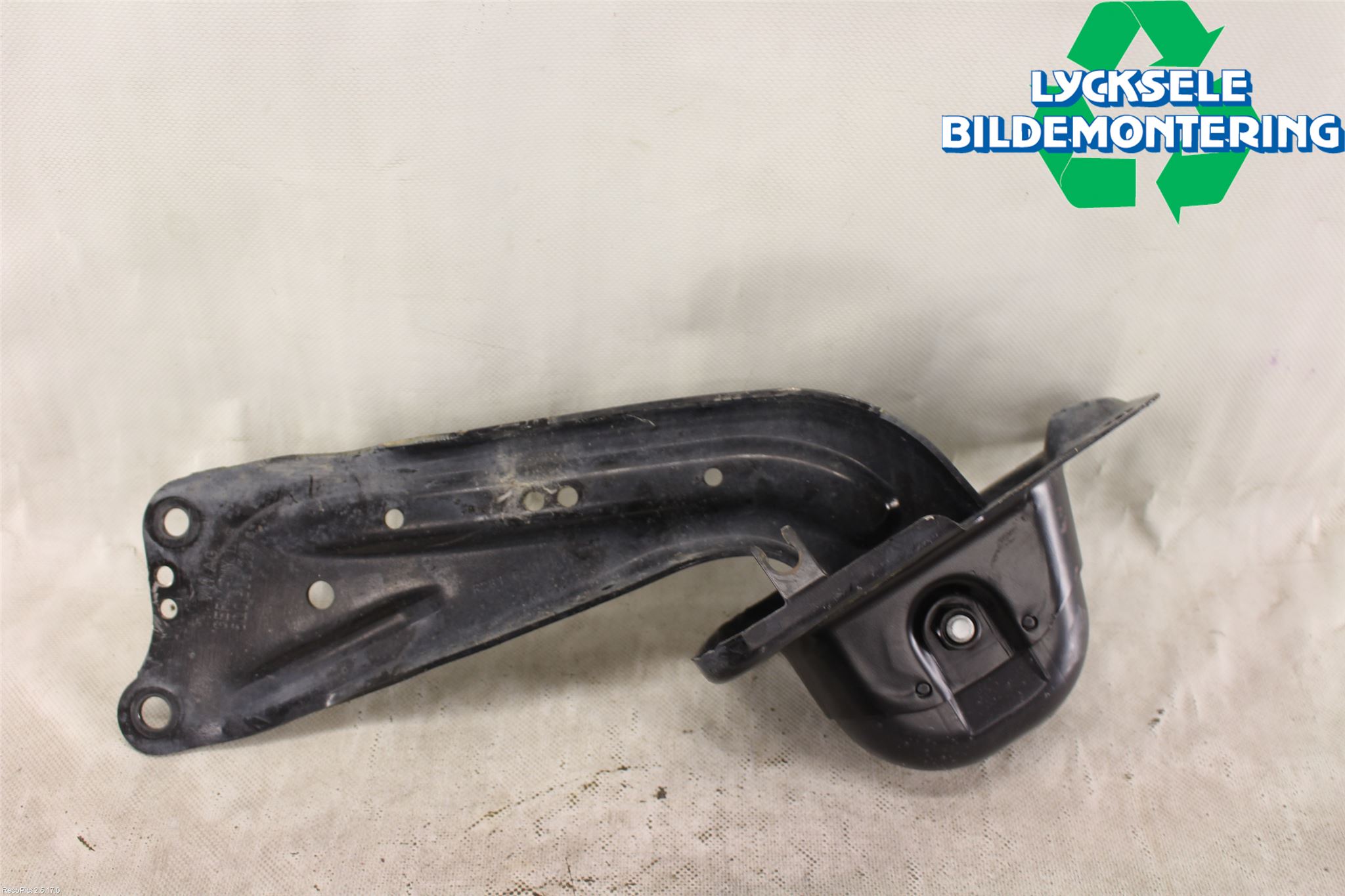 Audi A3/S3 8V 13-20 Bärarm Bak Höger