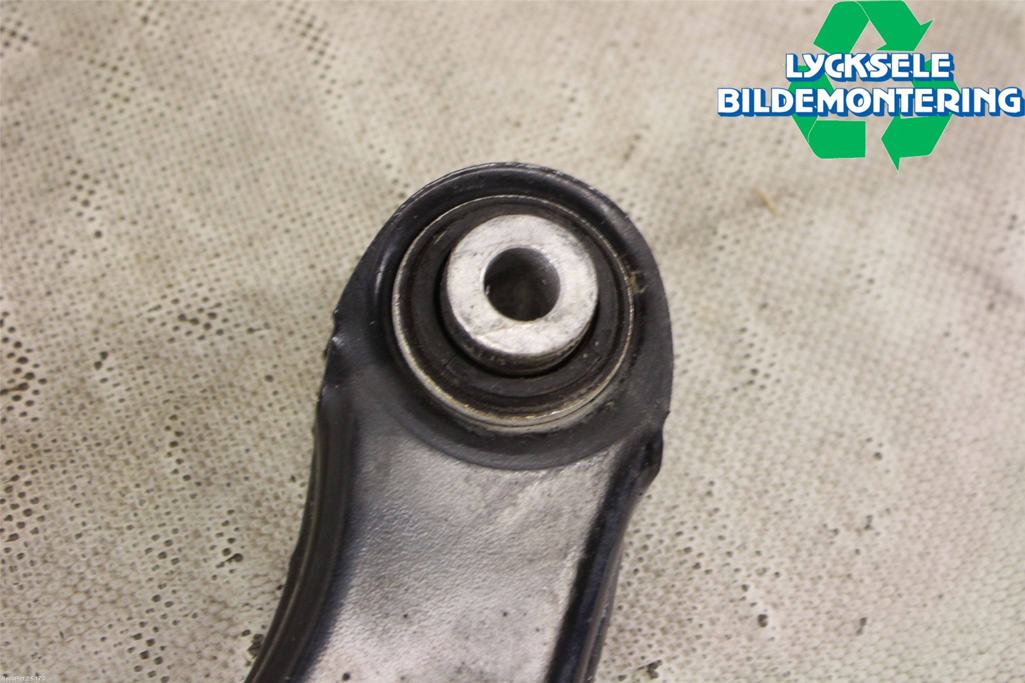 Audi A3/S3 8V 13-20 Bärarm Bak Övre Vänster