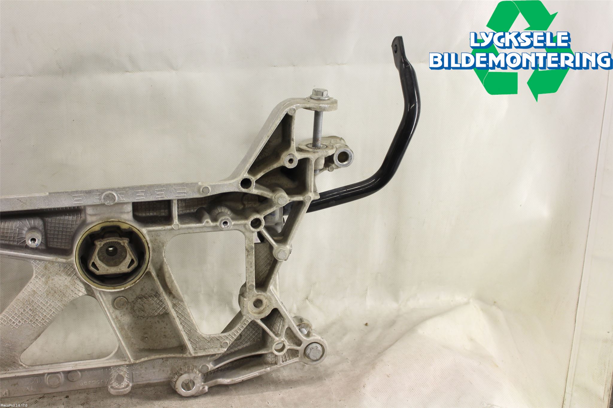 Audi A3/S3 8V 13-20 Framvagnsbalk