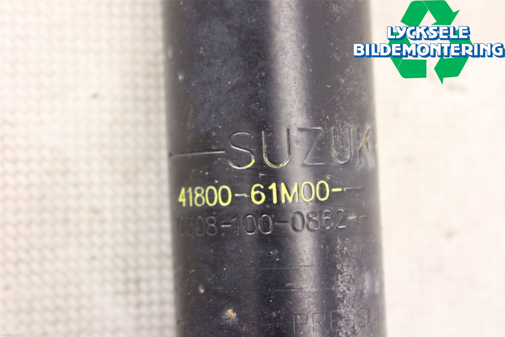 Suzuki SX4 S-CROSS 14-21 Stötdämpare Bak