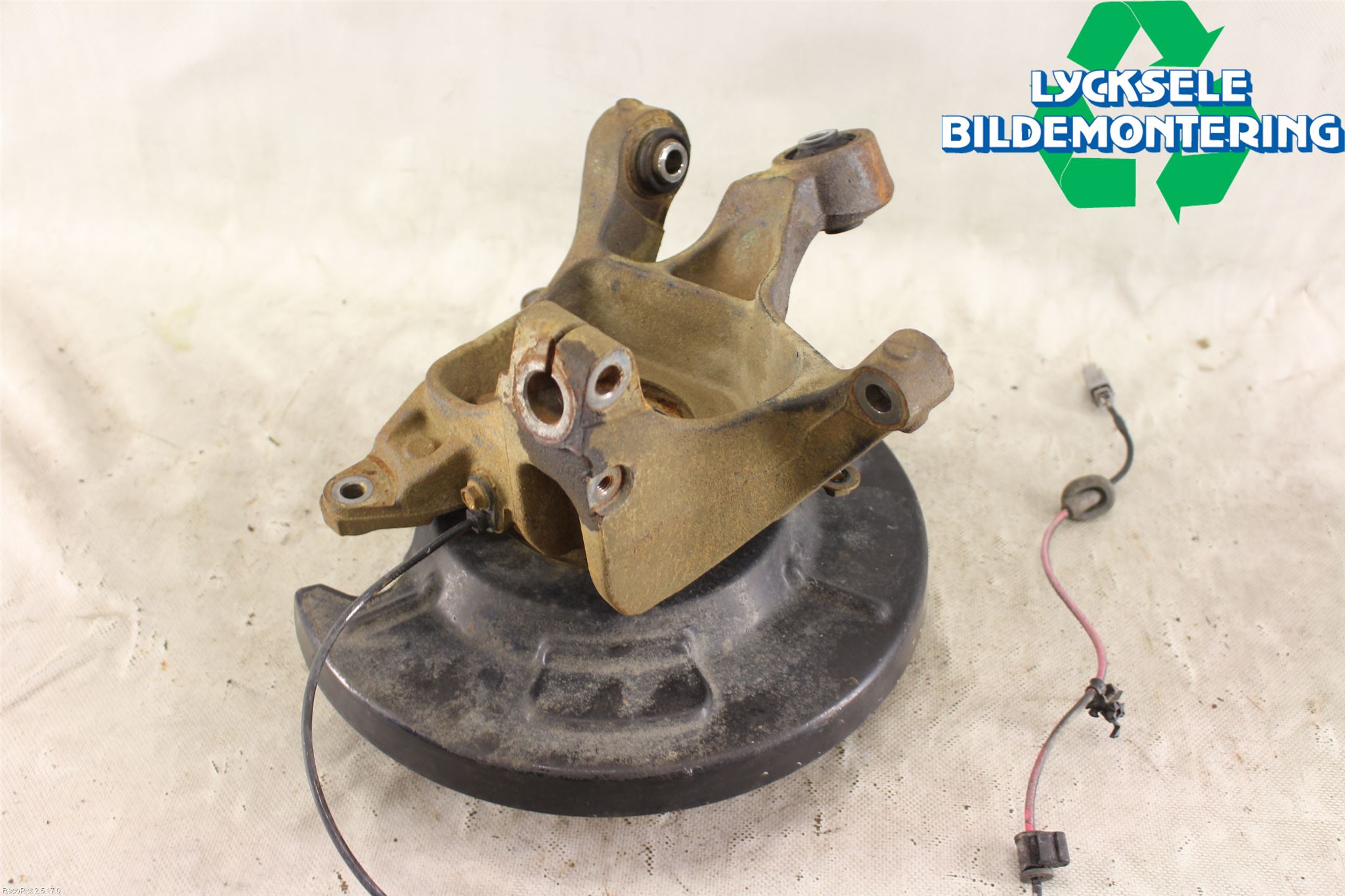 Subaru OUTBACK 15-20 Hjullagerhus-Spindel Hö B