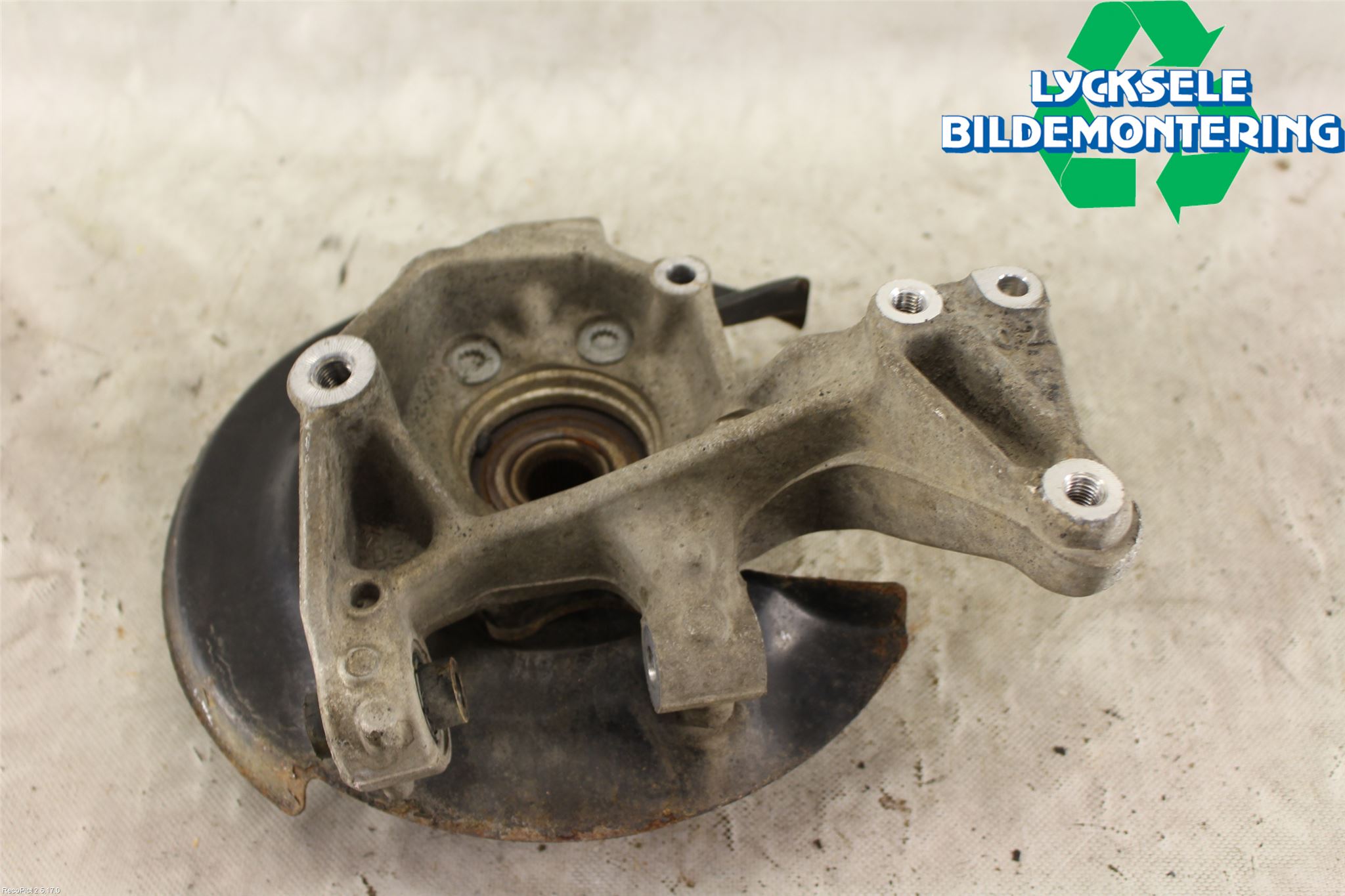 Skoda OCTAVIA (1Z) 05-13 Hjullagerhus-Spindel Vä B