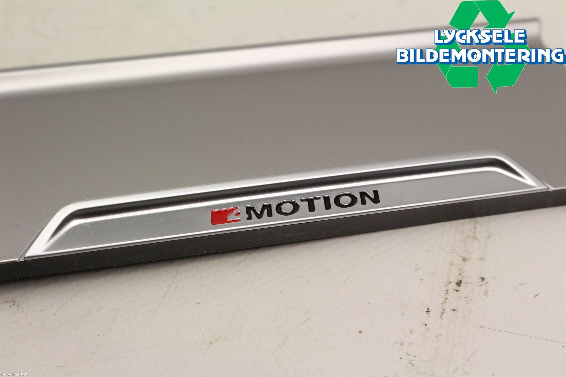 Volkswagen VW PASSAT 15-19 Askkopp