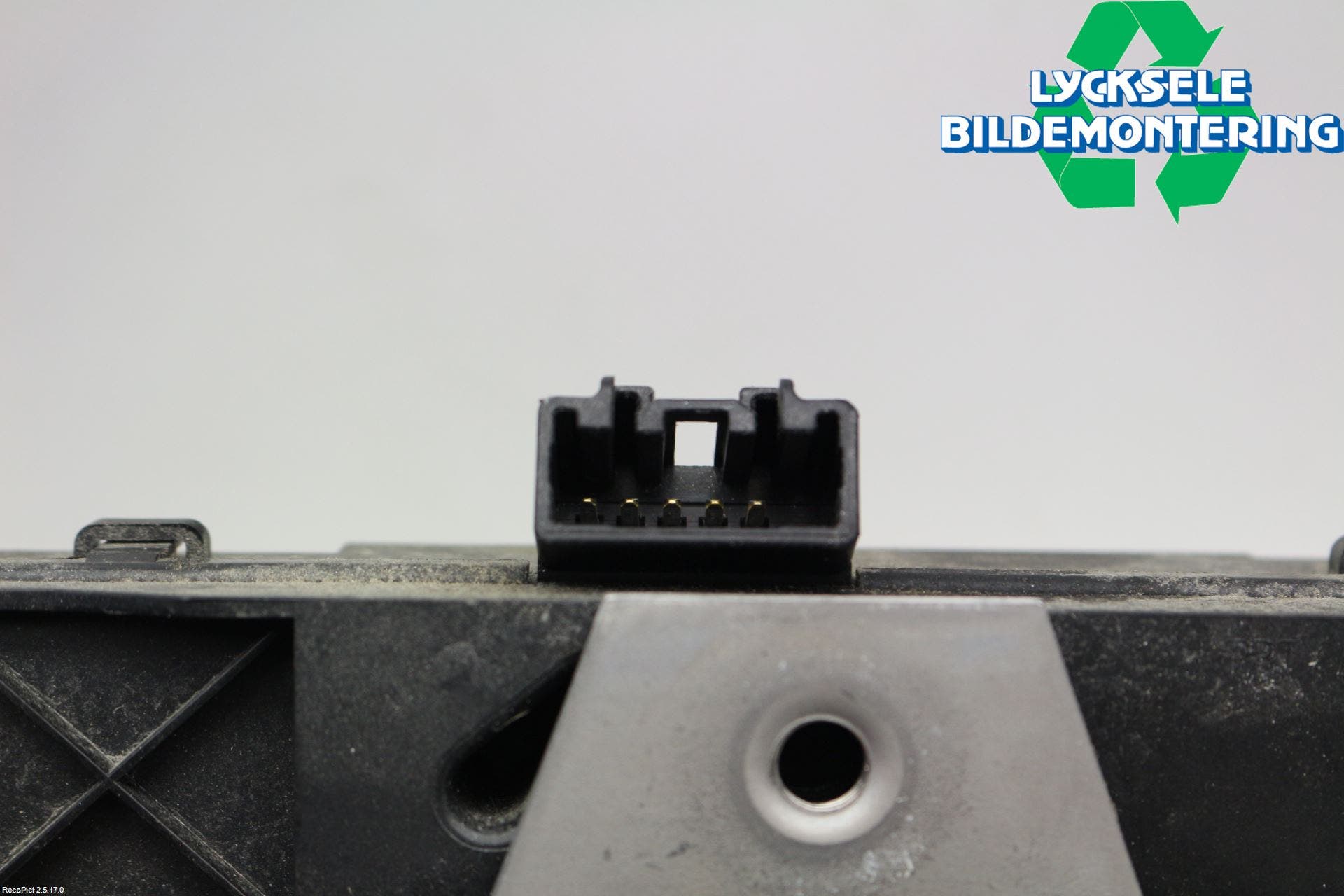 Ford GALAXY 06-15 Låskista Baklucka