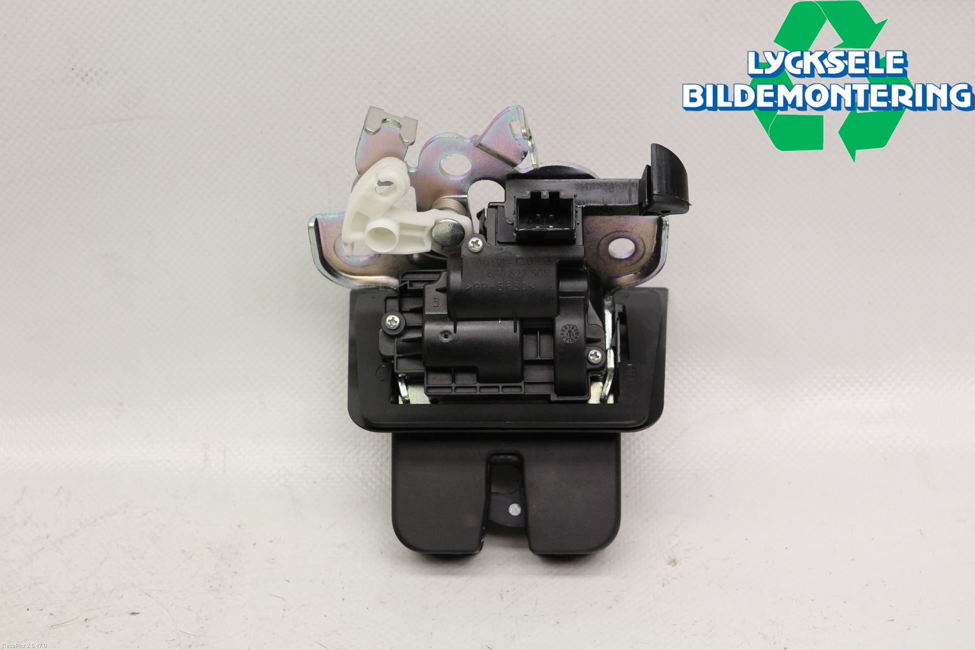 Audi A3/S3 8V 13-20 Låskista Baklucka