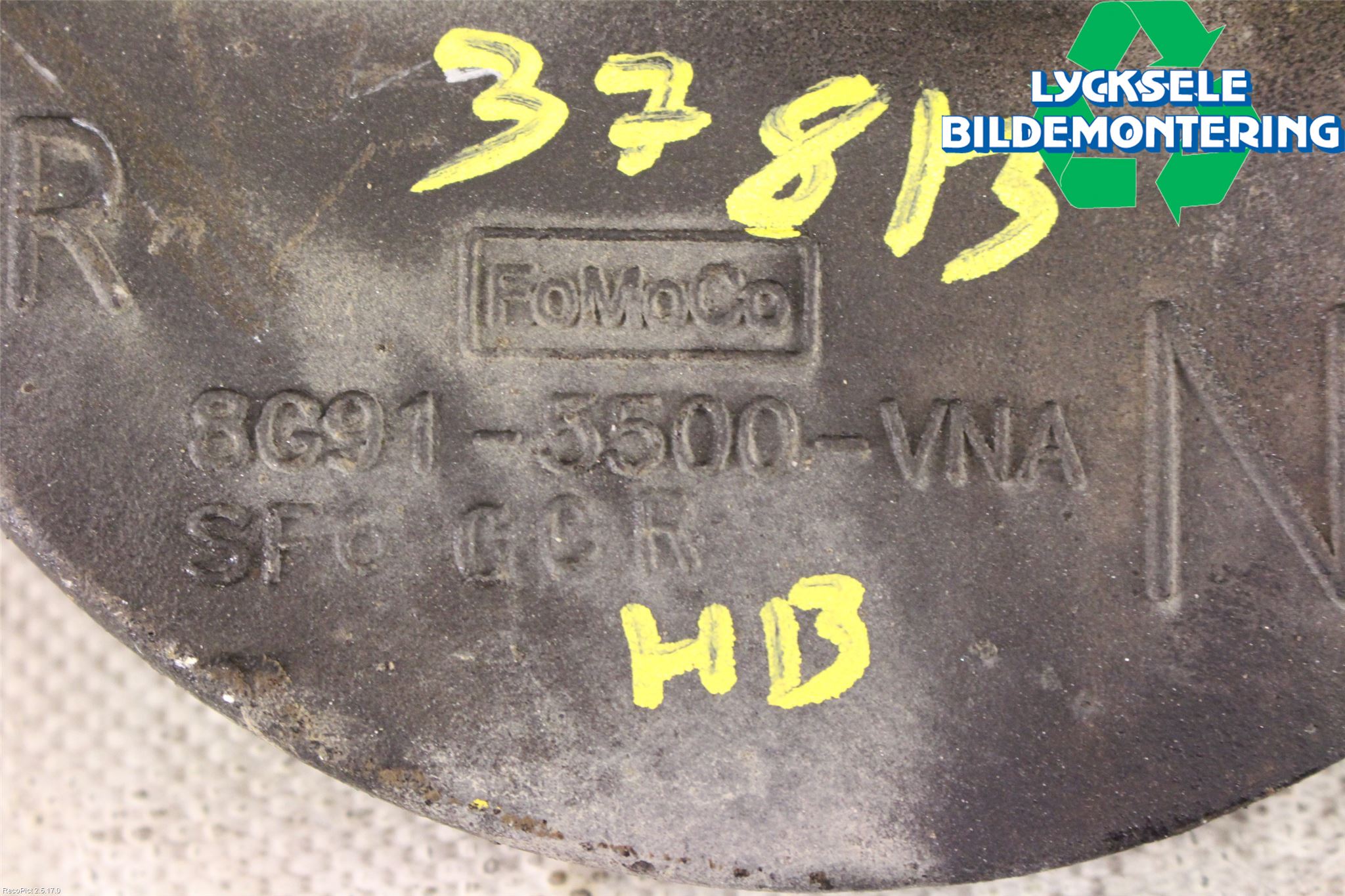 Volvo V70 14-16 Bärarm Bak Övre Höger