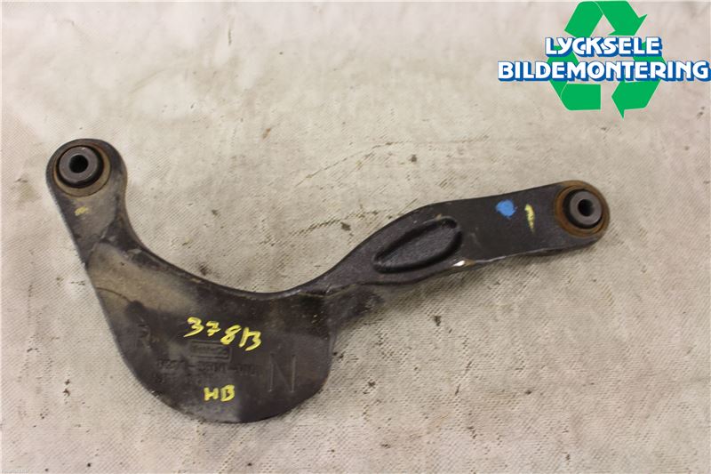 Volvo V70 14-16 Bärarm Bak Övre Höger