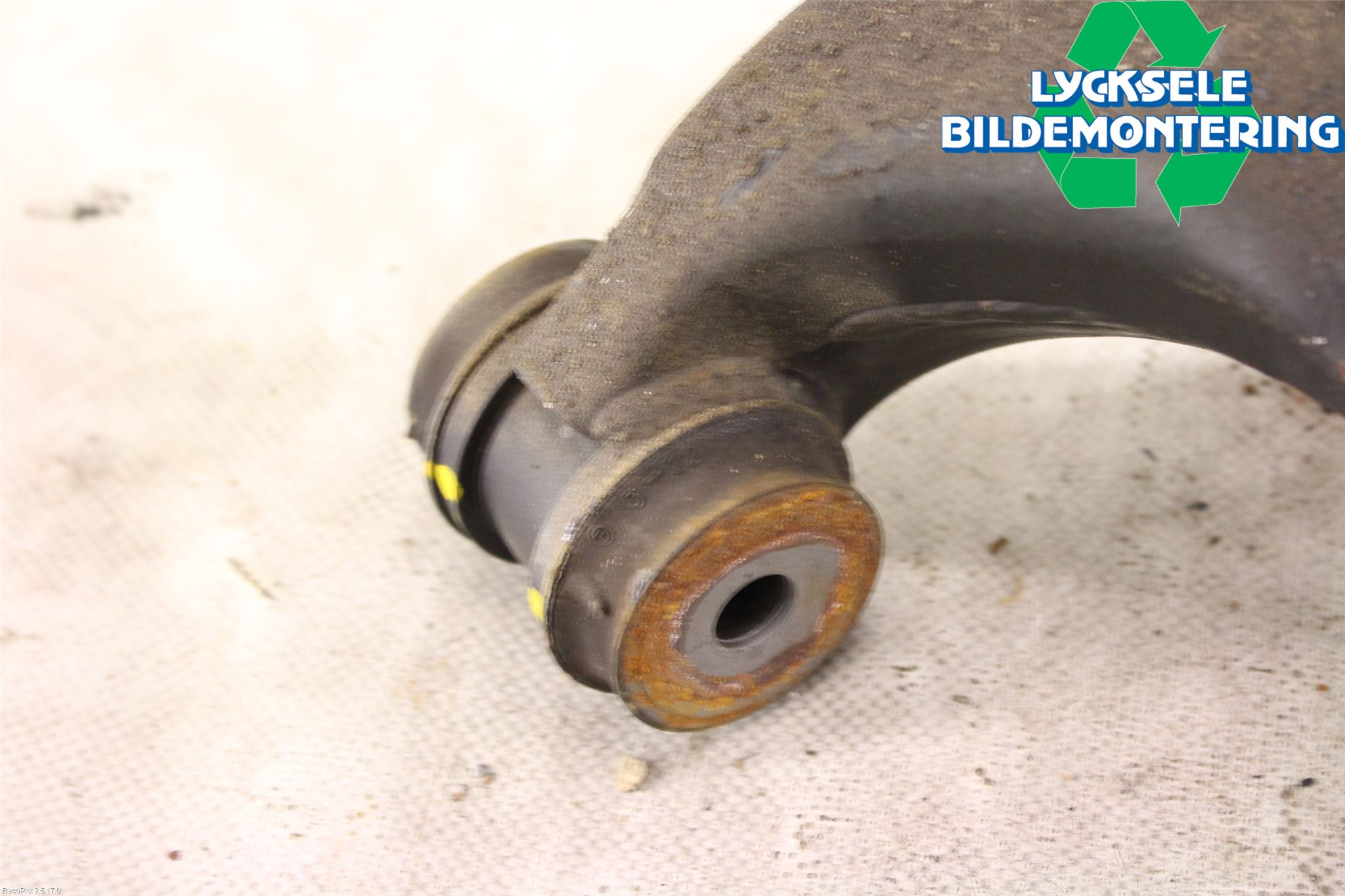 Subaru LEVORG 14-20 Bärarm Bak Övre Höger