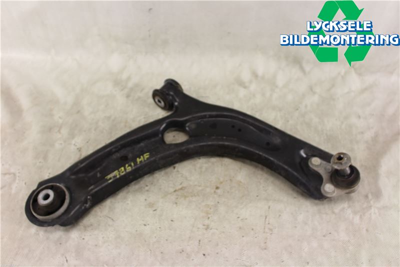 Volkswagen VW PASSAT 15-19 Bärarm Fram Undre Hö