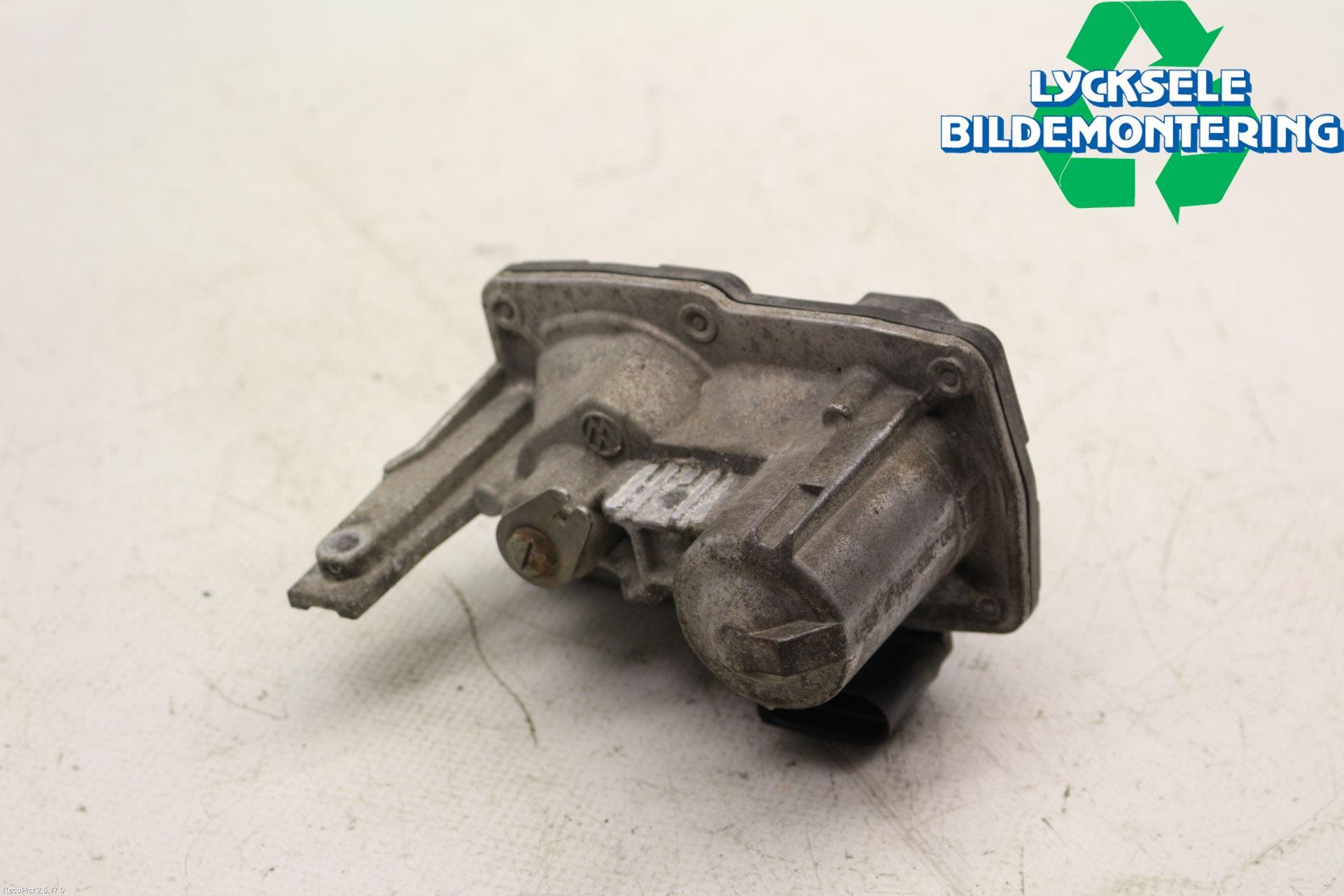 Volkswagen VW PASSAT 15-19 Avgasventil