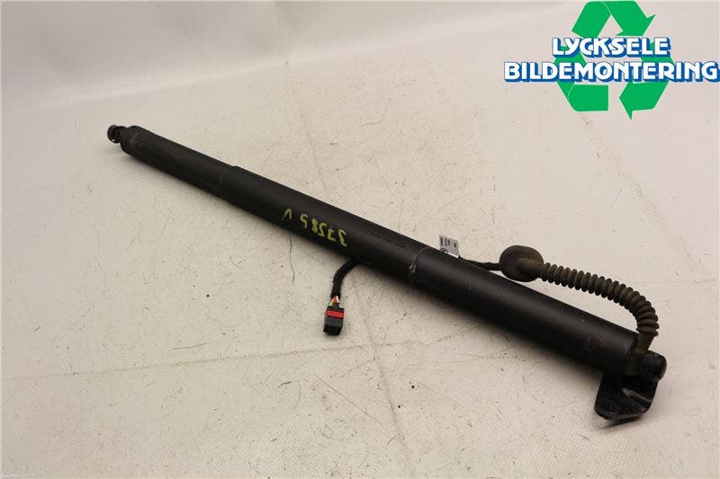 Volkswagen VW PASSAT 15-19 Bakluckeöppnare Automatisk