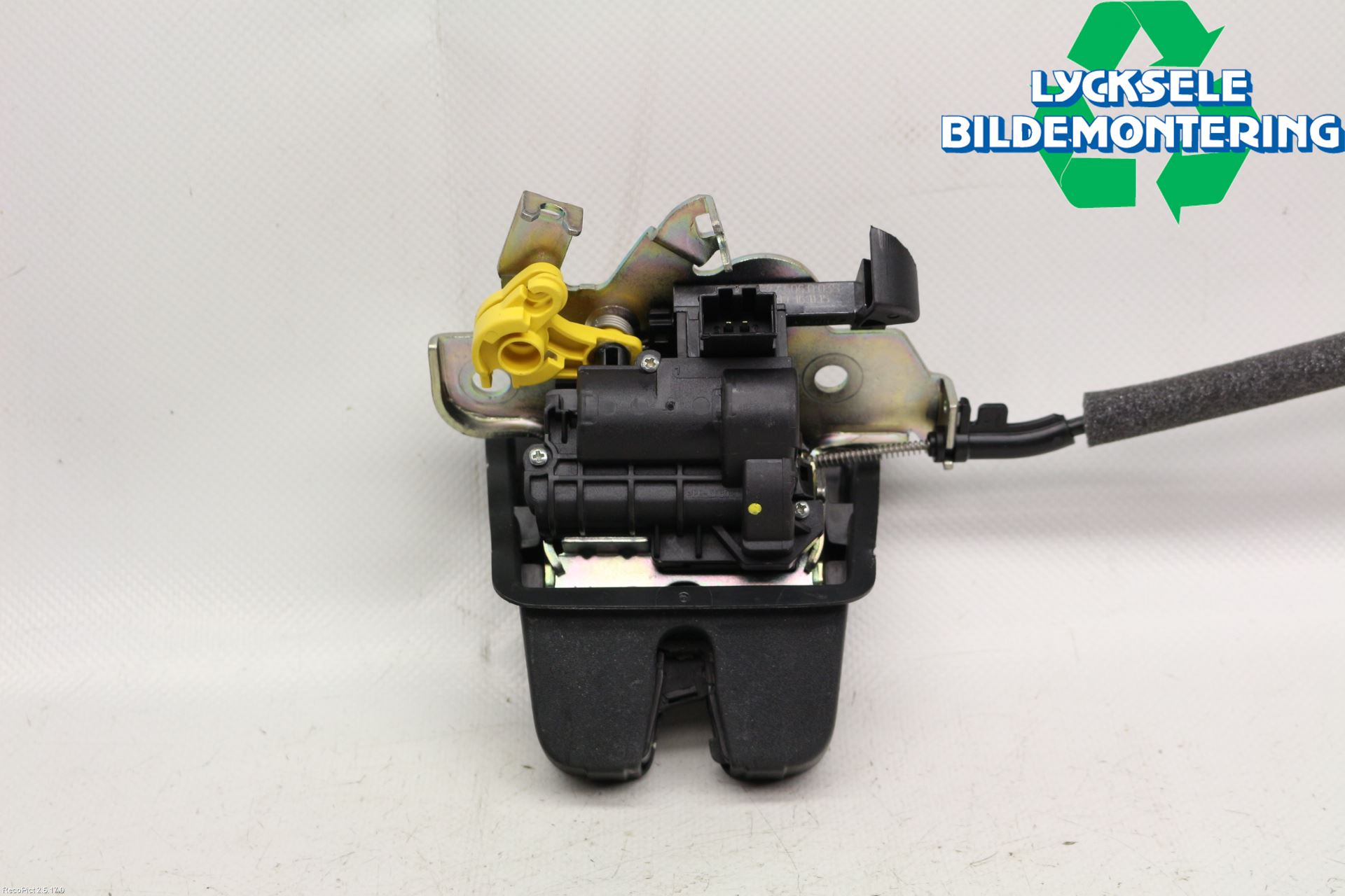 Volkswagen VW PASSAT 15-19 Låskista Baklucka