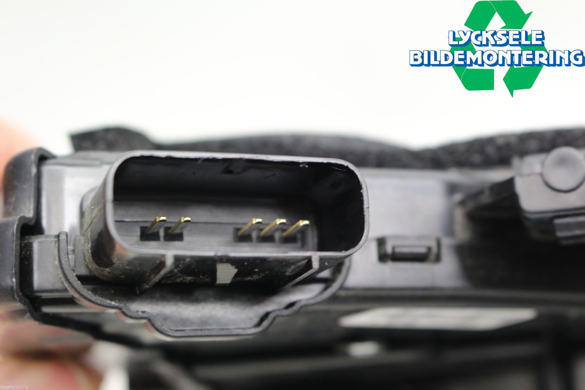 Kia OPTIMA 16-20 Låskista-Dörrlås