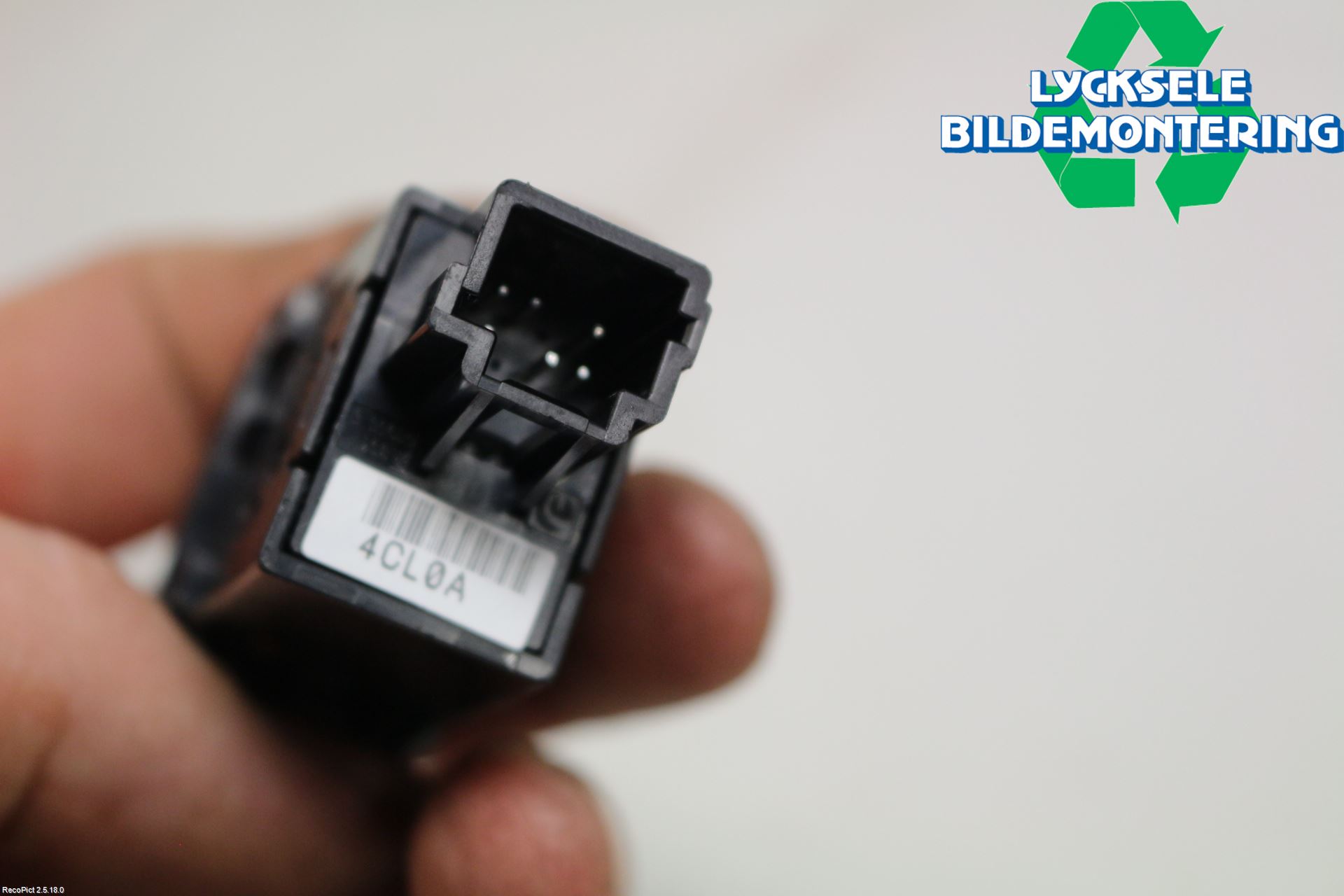 Nissan QASHQAI 14-17 Strömställare Antispinn