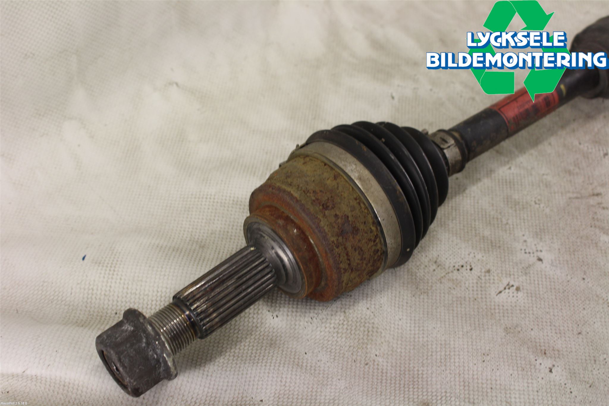 Nissan NOTE E12 14-20 Drivaxel Fram Höger