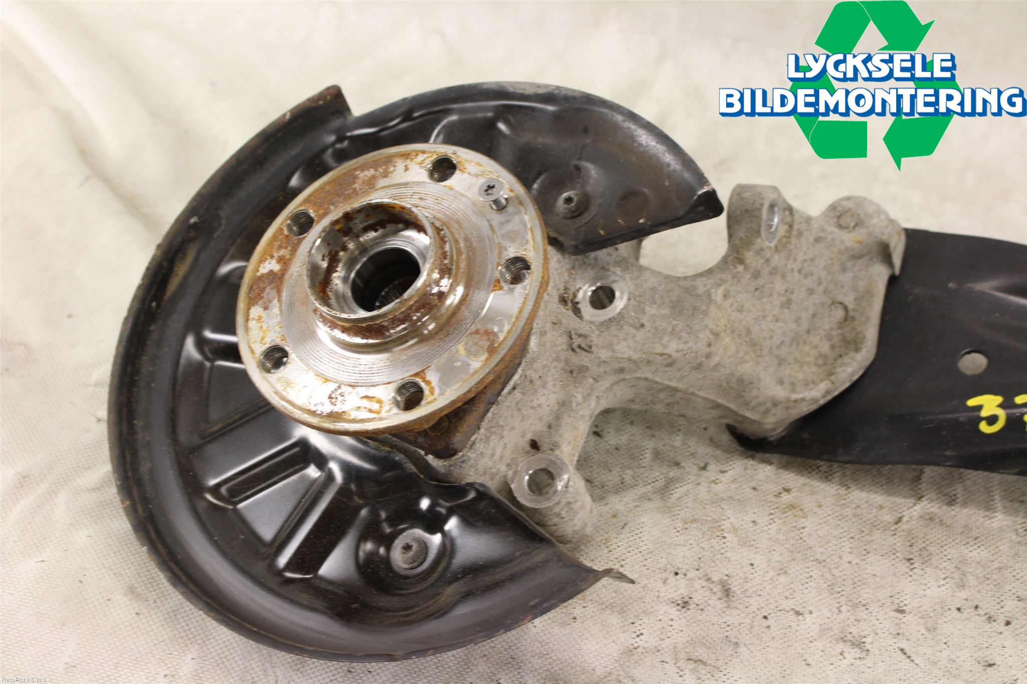 Volkswagen VW GOLF / E-GOLF VII 13-20 Hjullagerhus-Spindel Vä B