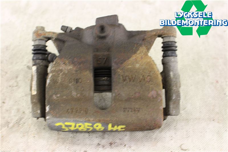 Volkswagen VW PASSAT 15-19 Bromsok Fram Höger