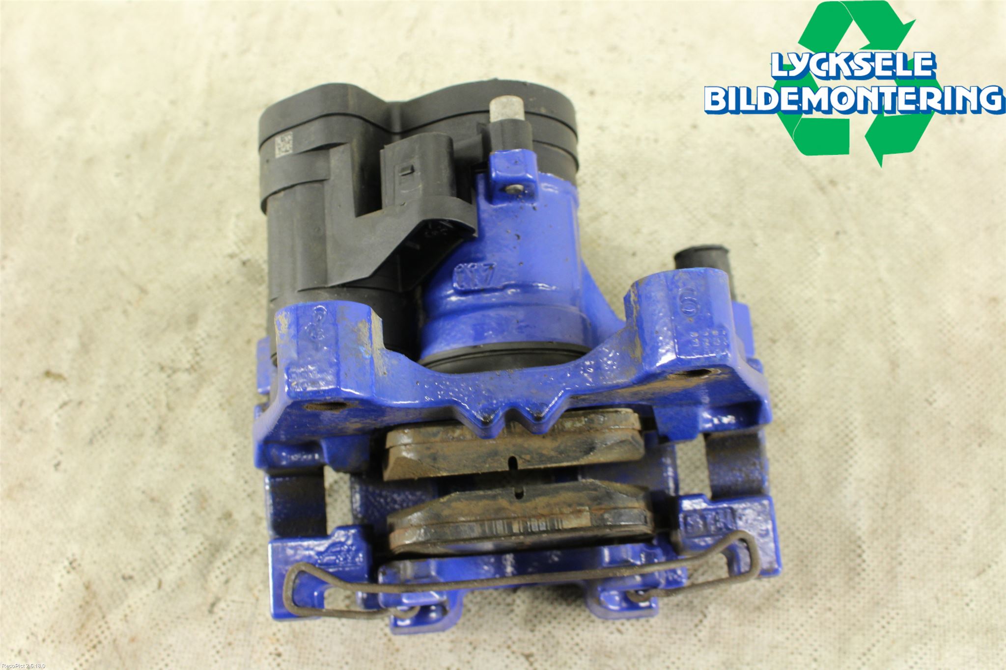 Volkswagen VW PASSAT 15-19 Bromsok Bak Vänster