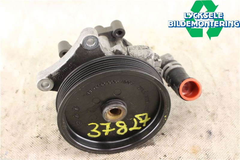 Mercedes-Benz MB C-KLASS (W204) 07-15 Styrservopump