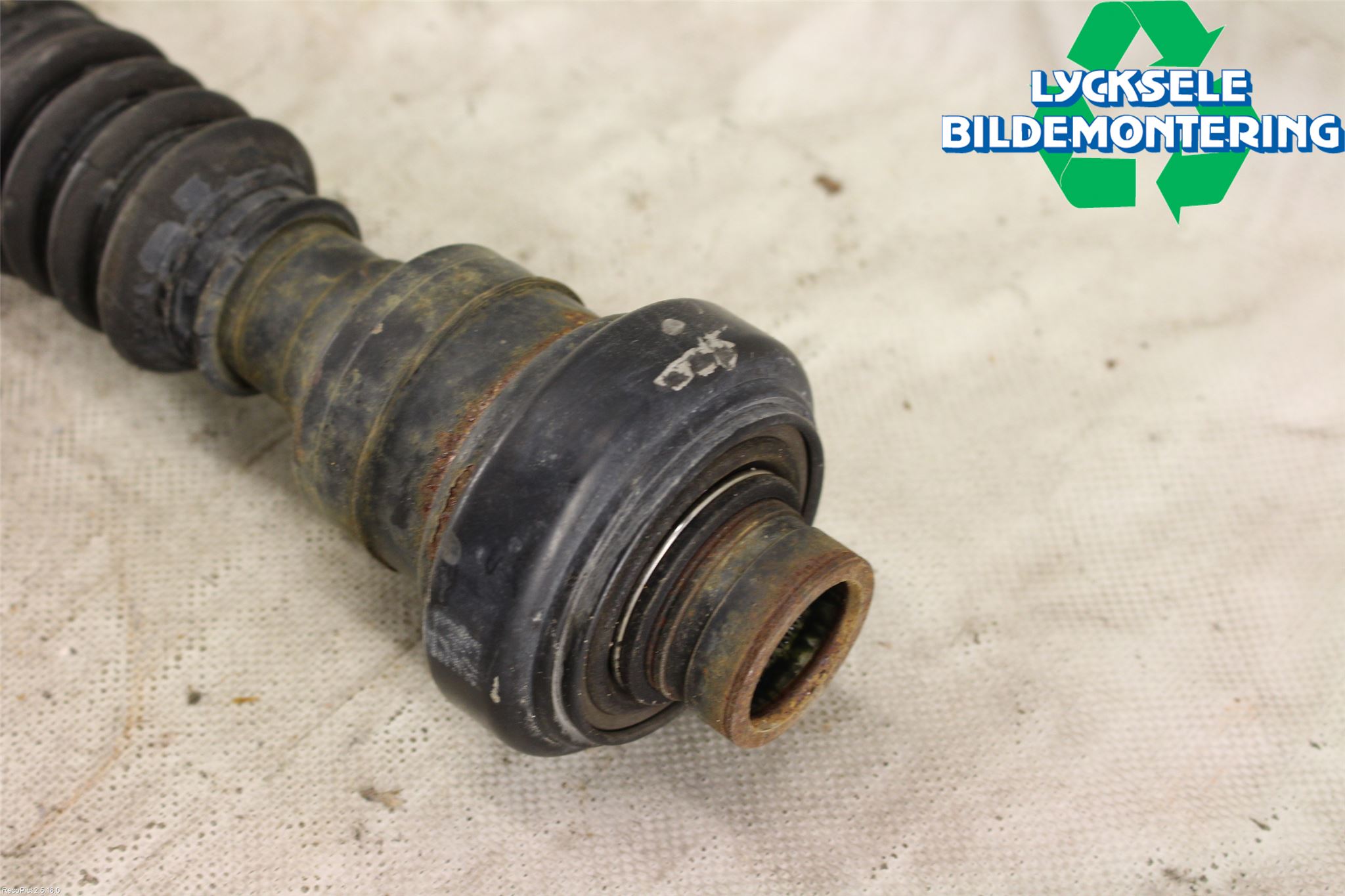 Porsche CAYENNE 03- Mellanaxel Främre 4Wd