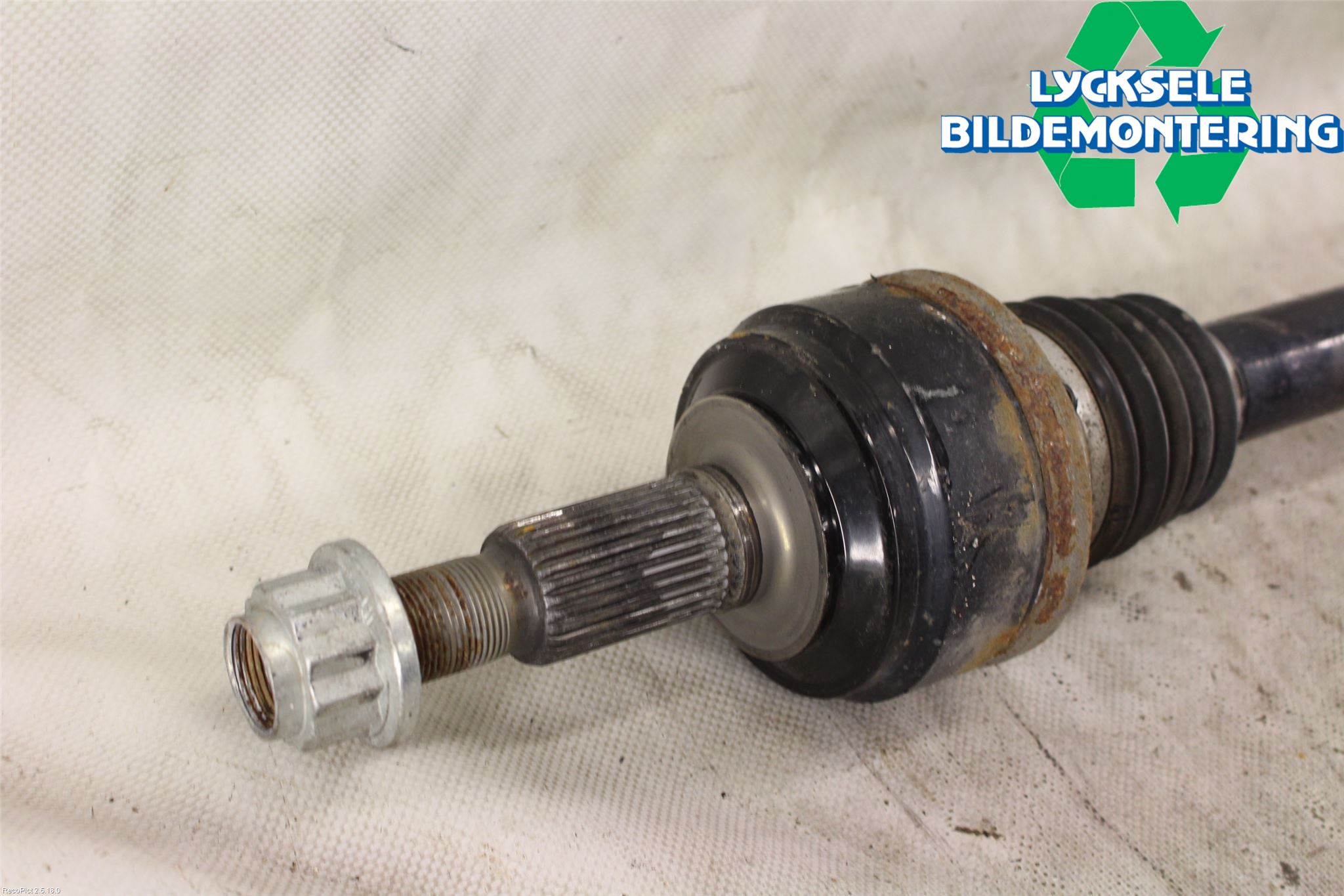 Porsche CAYENNE 03- Drivaxel Bak Höger