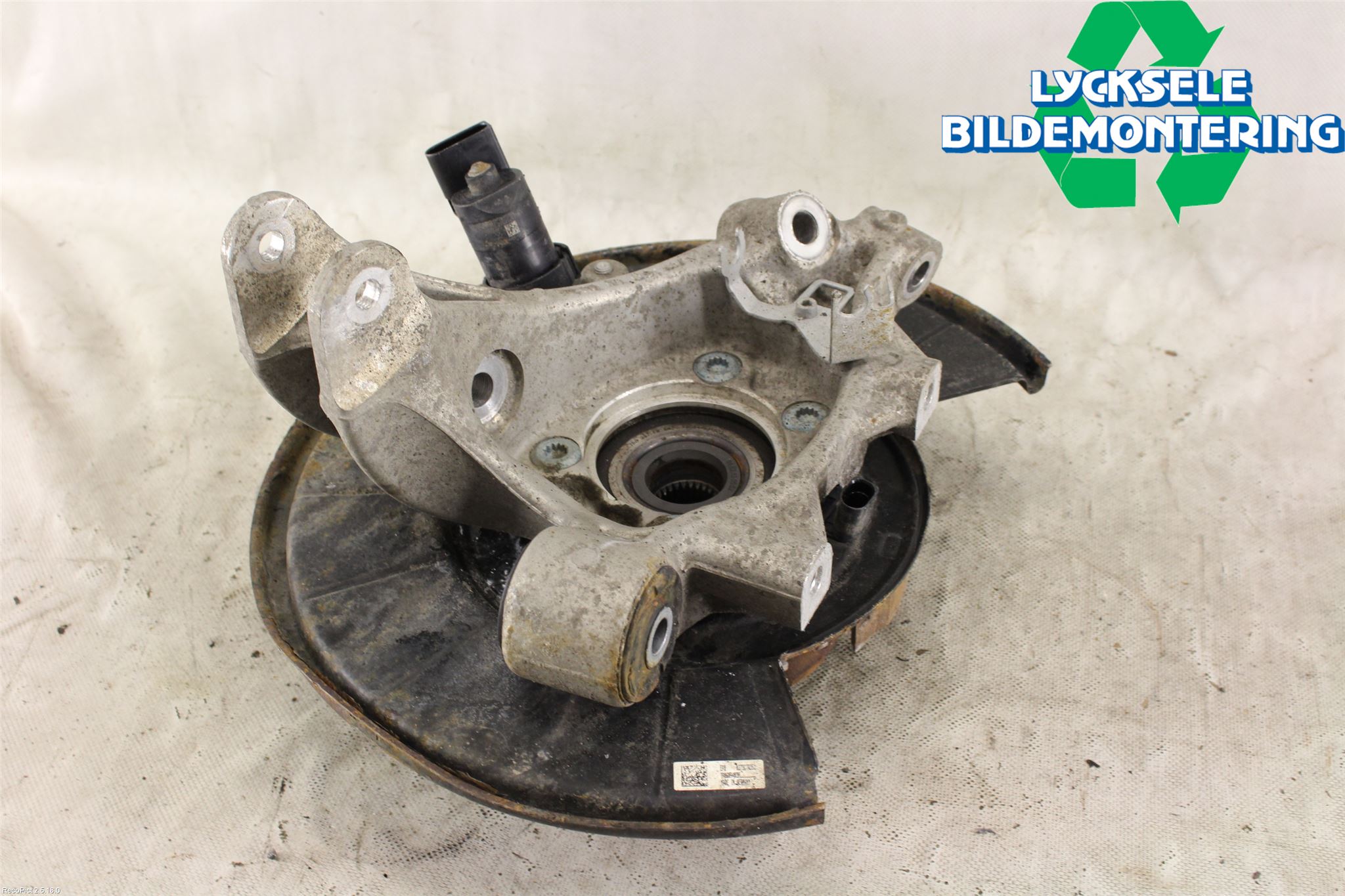 Porsche CAYENNE 03- Hjullagerhus-Spindel Vä B