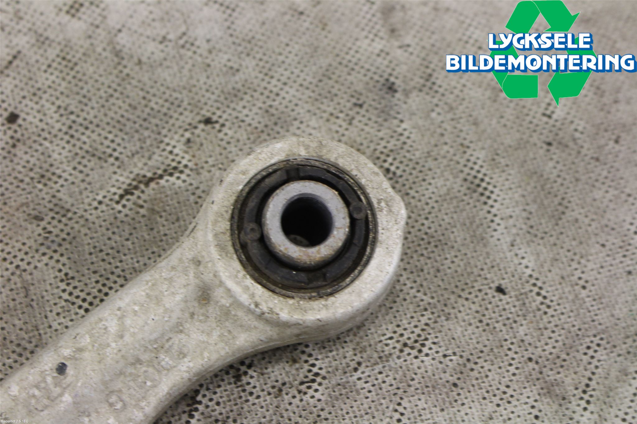 Kia OPTIMA 16-20 Bärarm Bak Övre Höger