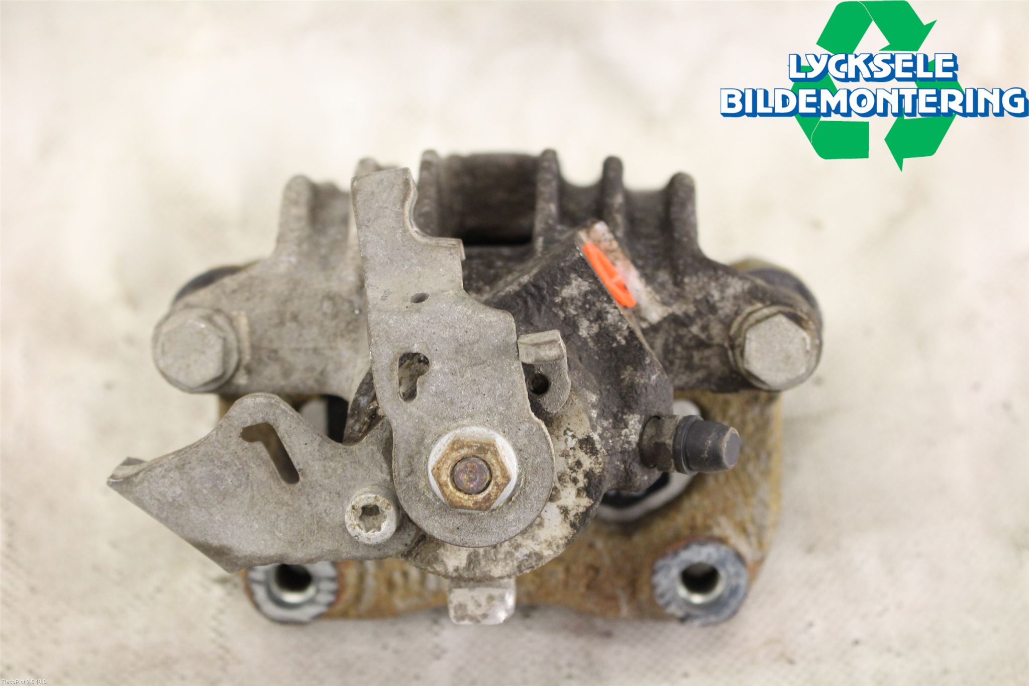 Volkswagen VW POLO 10-17 Bromsok Bak Vänster