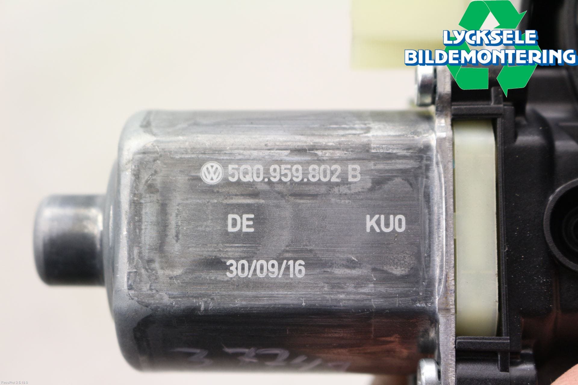 Skoda SUPERB 16-24 Fönsterhissmotor