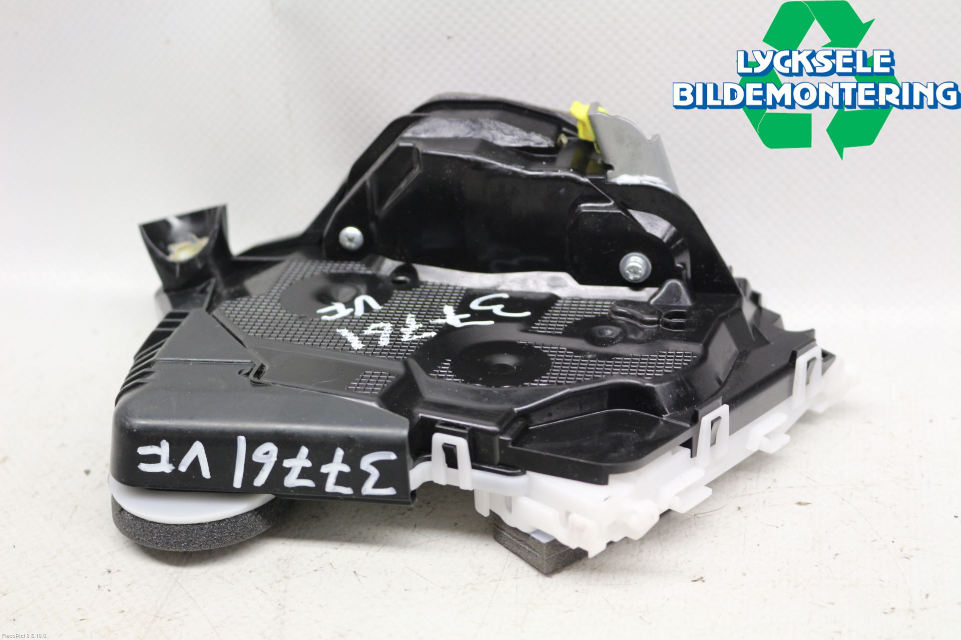 Subaru LEVORG 14-20 Låskista-Dörrlås