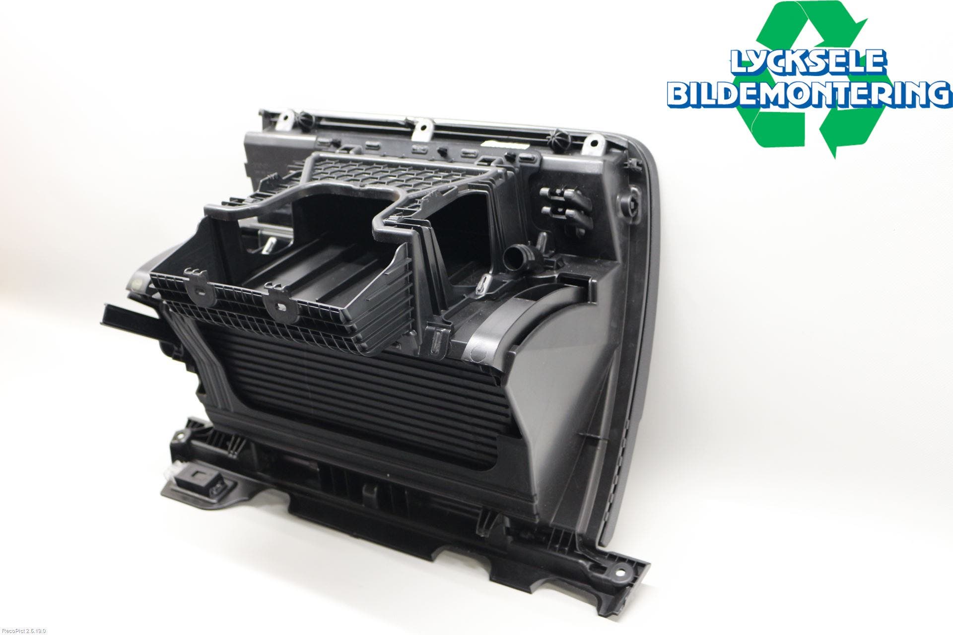 Volkswagen VW PASSAT 15-19 Handskfack