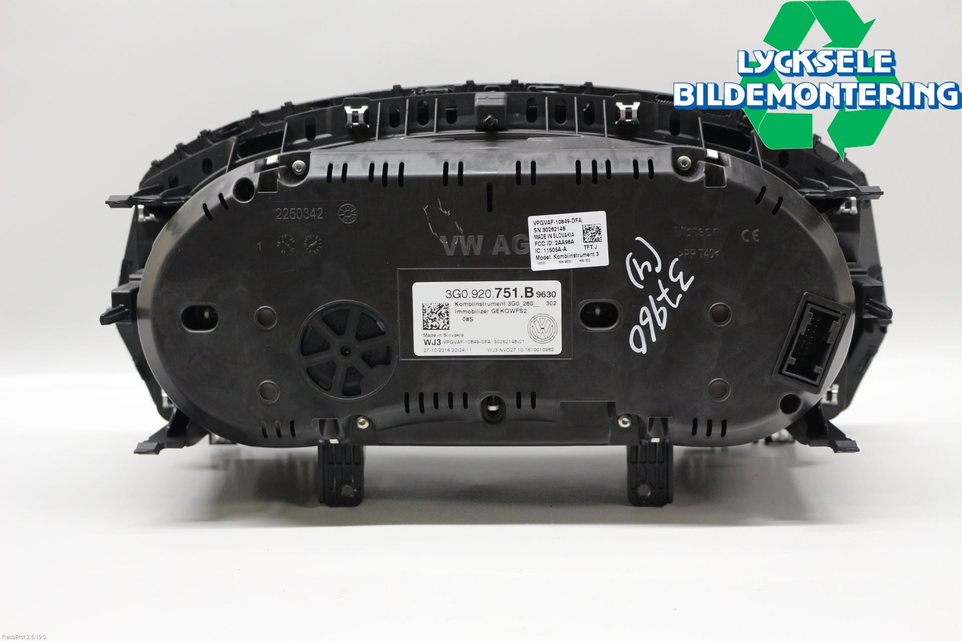 Volkswagen VW PASSAT 15-19 Instrument Komb