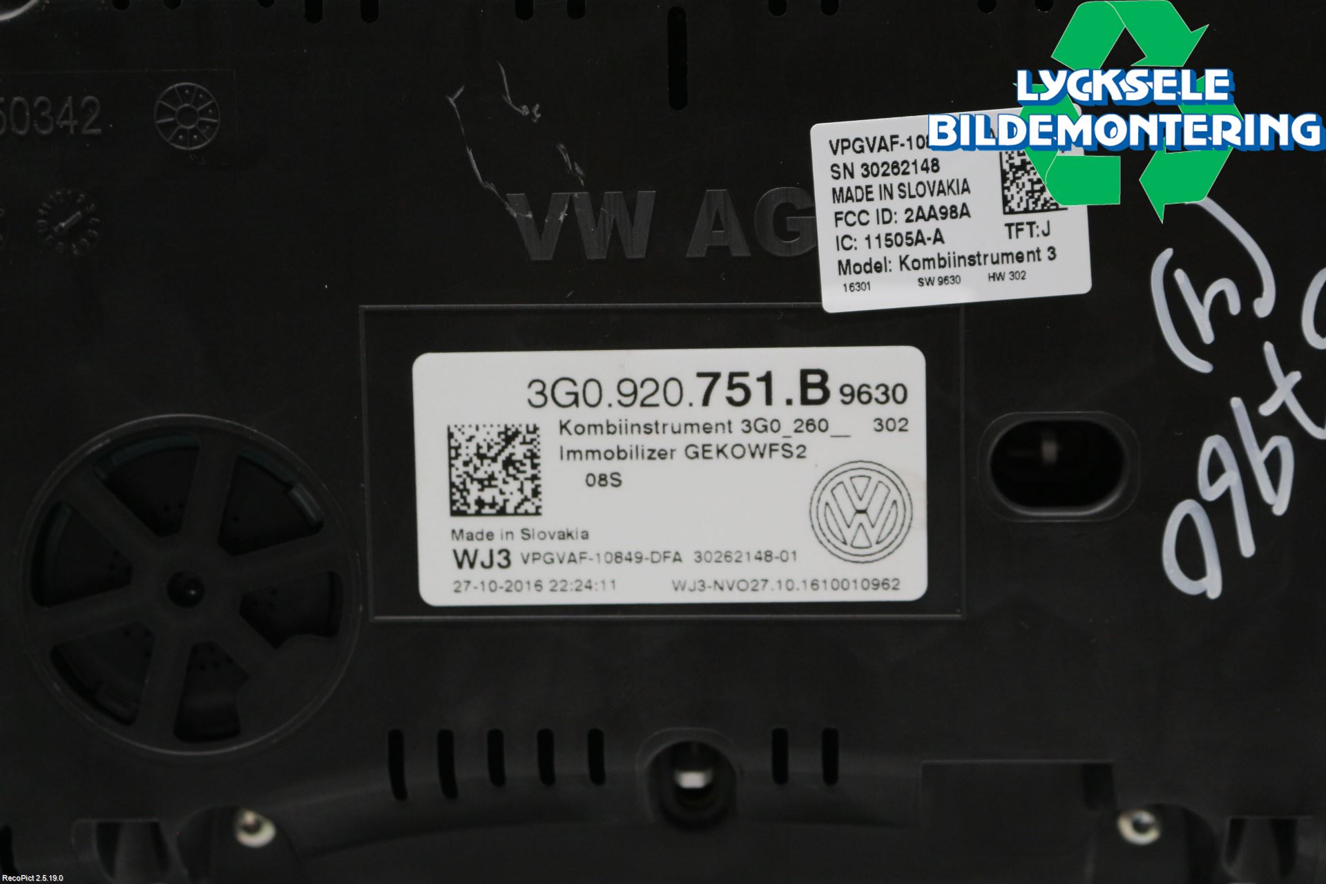 Volkswagen VW PASSAT 15-19 Instrument Komb