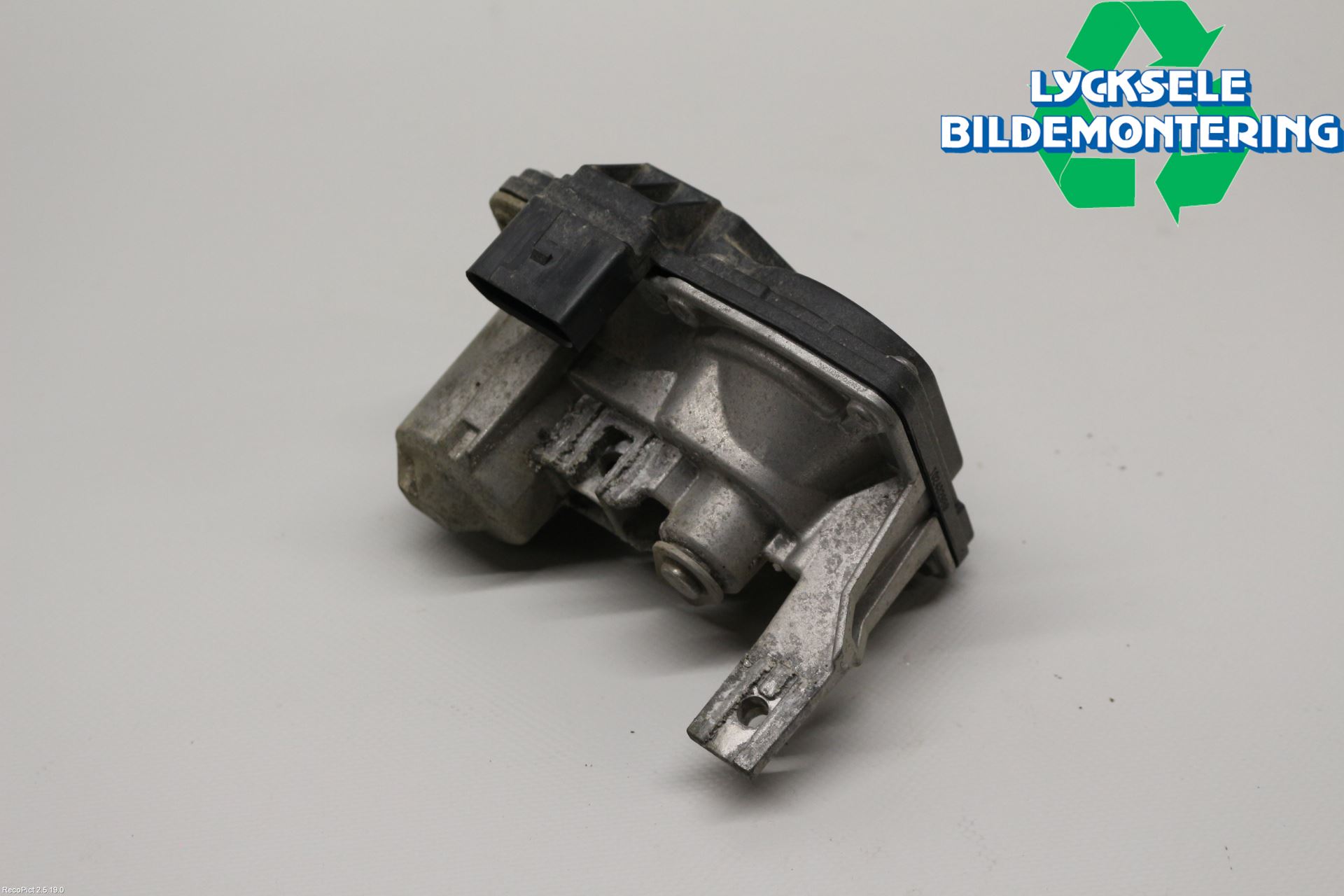 Volkswagen VW PASSAT 15-19 Avgasventil