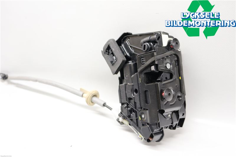 Volkswagen VW PASSAT 15-19 Låskista-Dörrlås