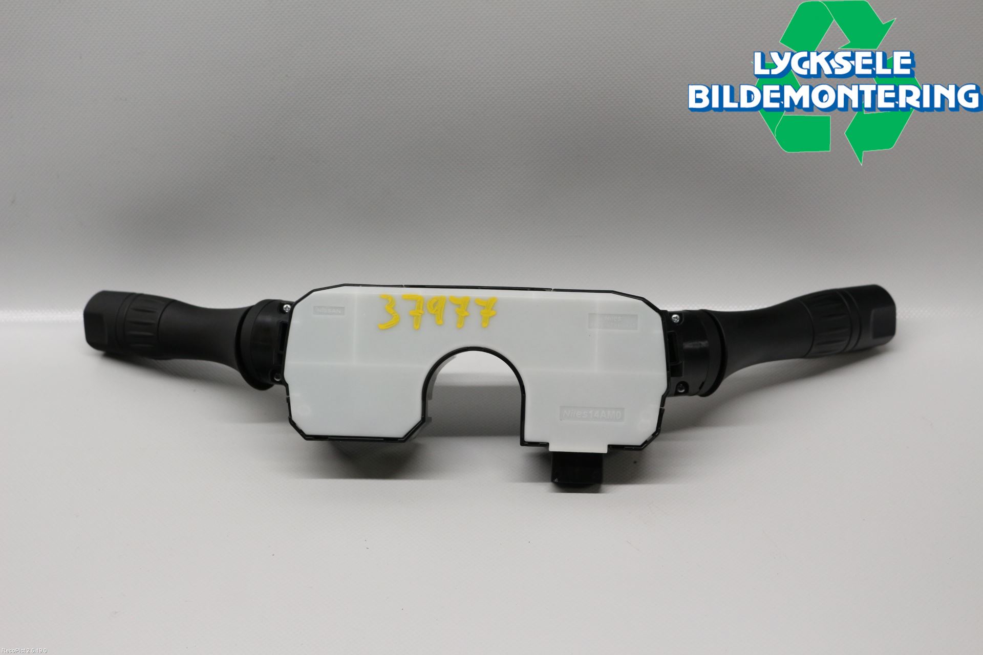 Nissan LEAF 11-17 Spakcentral