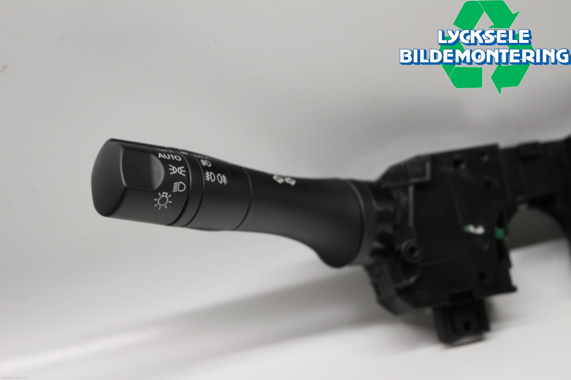 Nissan LEAF 11-17 Spakcentral