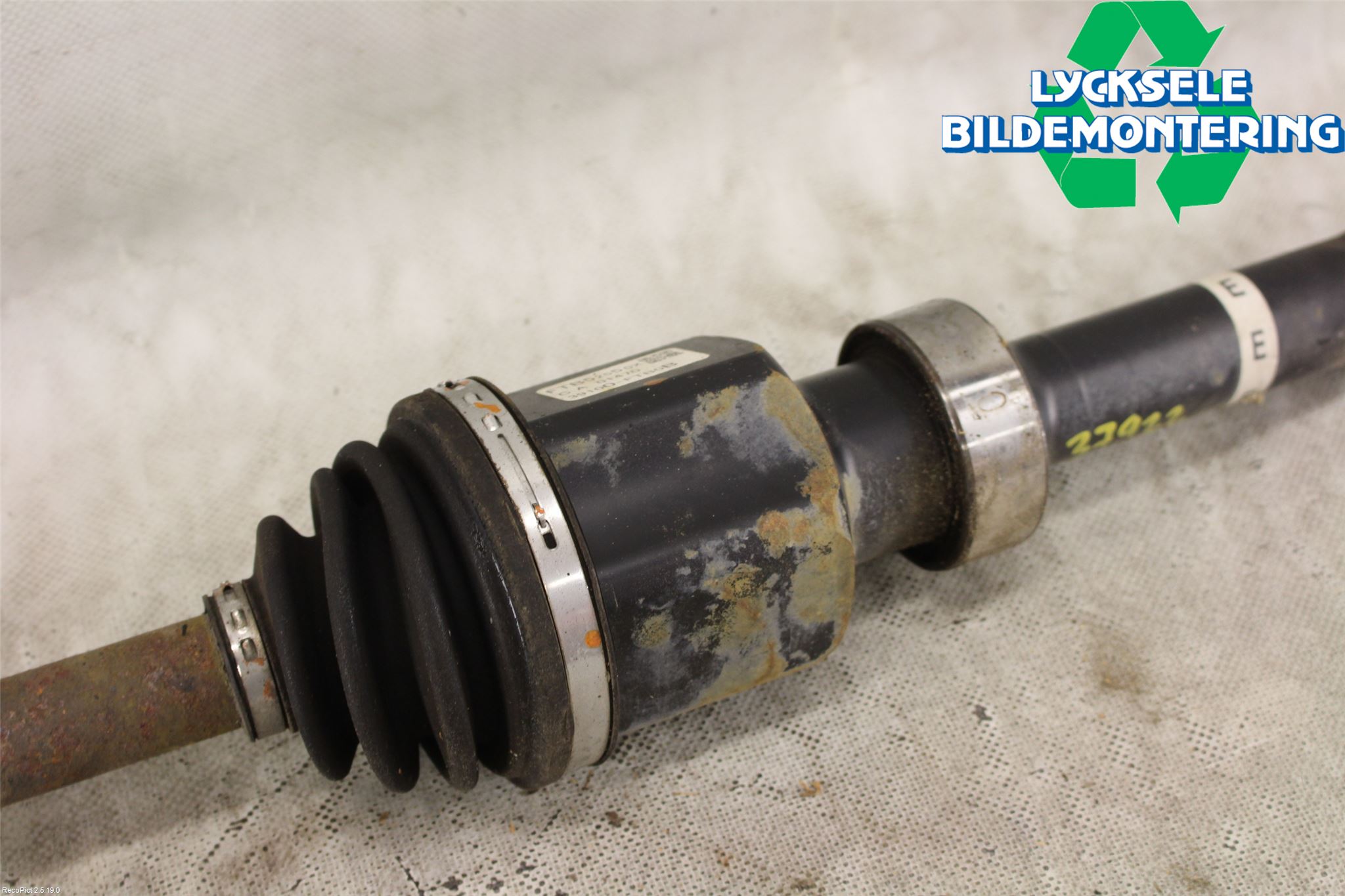 Mazda 6 13- Drivaxel Fram Höger