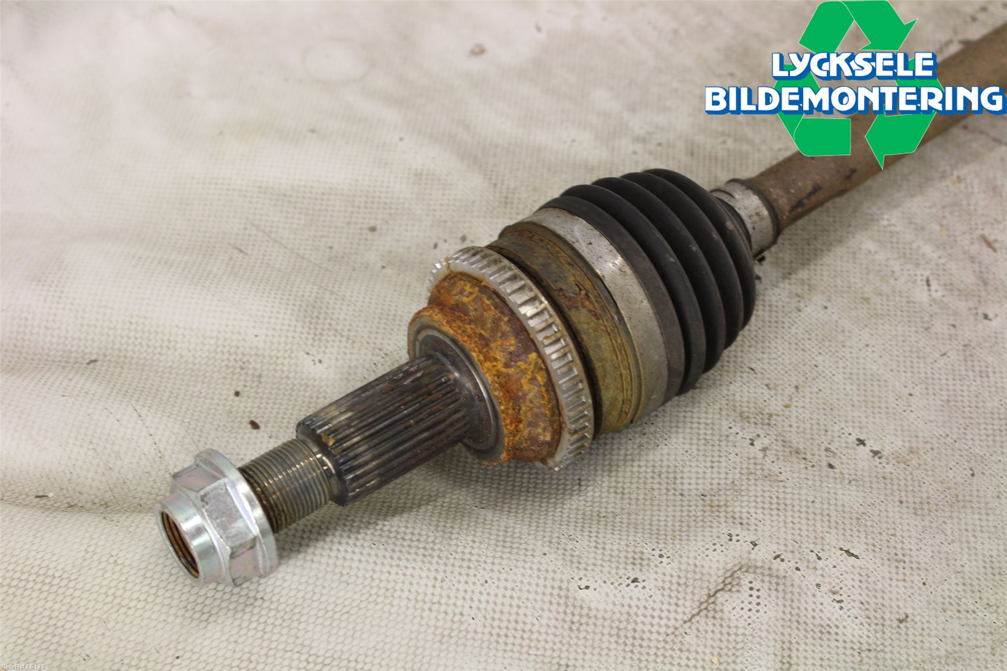 Mazda 6 13- Drivaxel Bak Höger