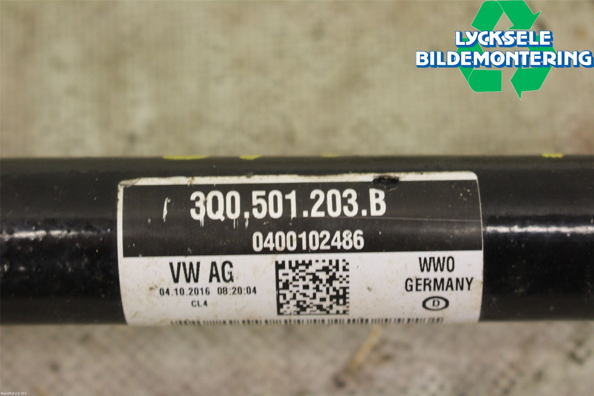 Skoda SUPERB 16-24 Drivaxel Bak Vänster