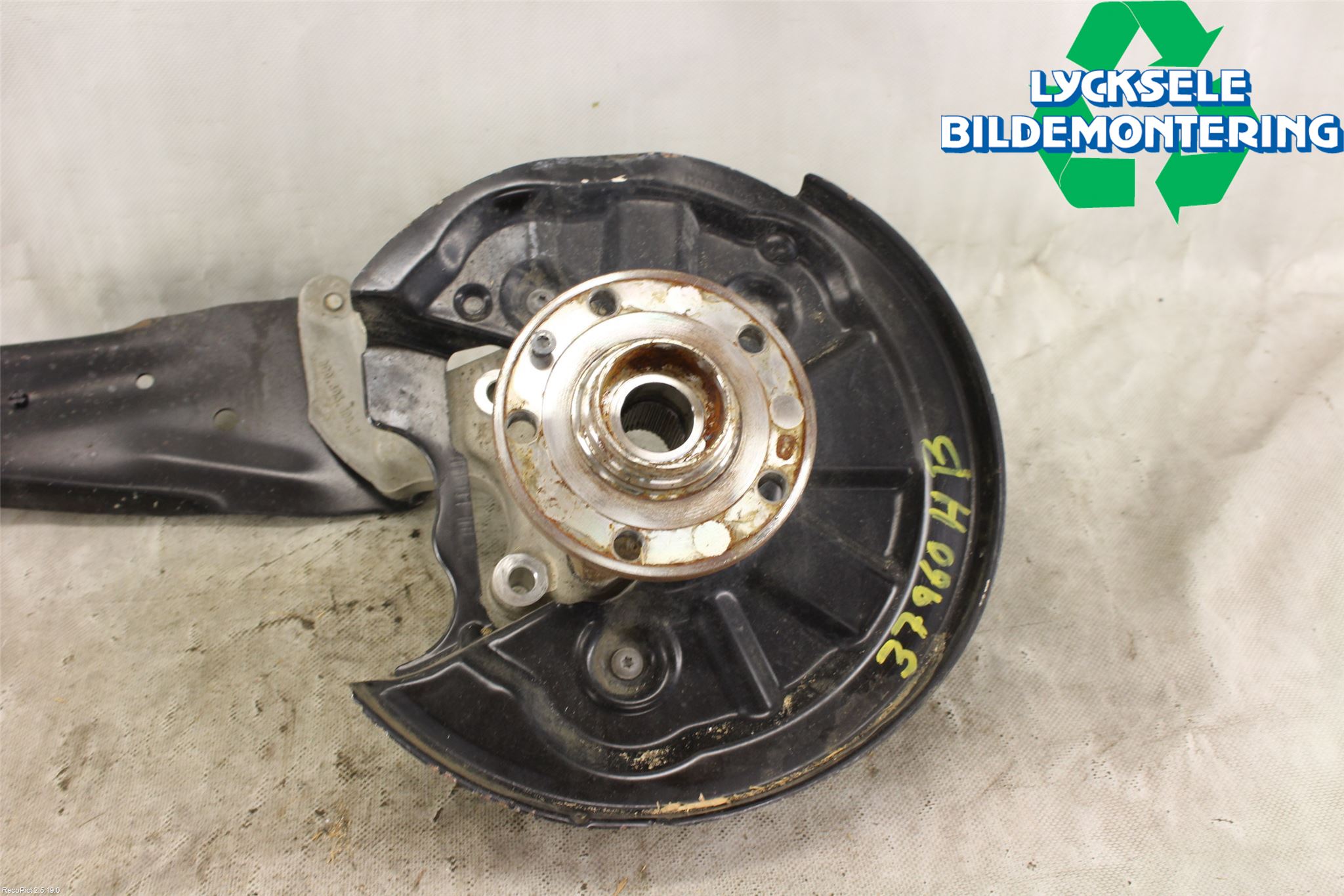 Volkswagen VW PASSAT 15-19 Hjullagerhus-Spindel Hö B