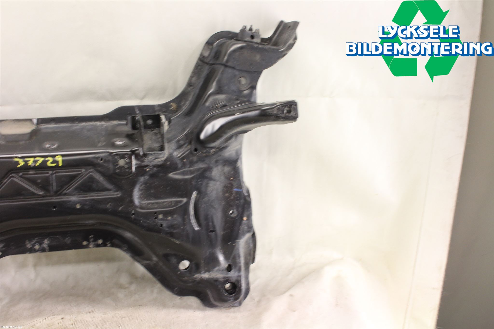 Citroen C4 II 11-18 Framvagnsbalk