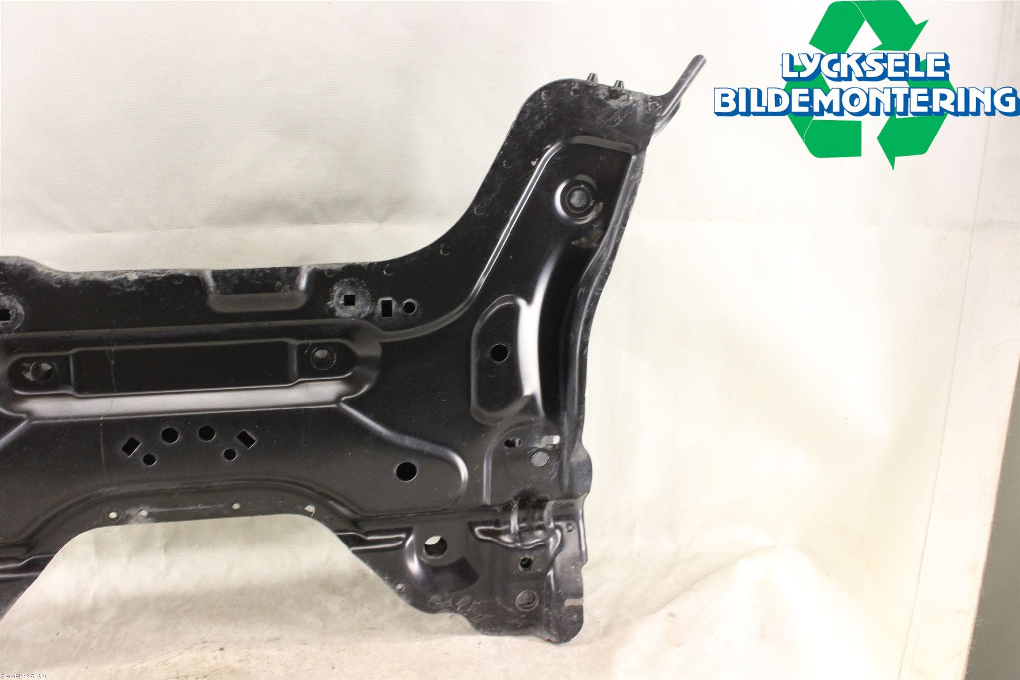 Citroen C4 II 11-18 Framvagnsbalk