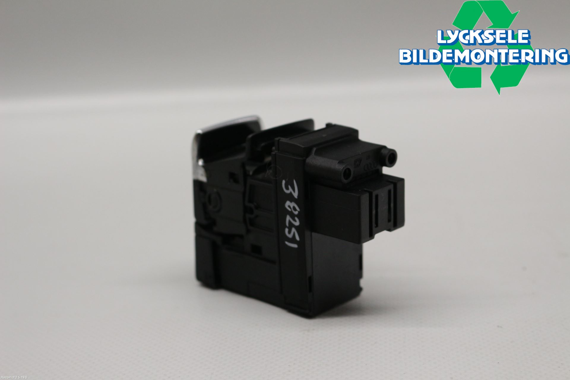 Audi A5 07-16 Strömställare Parkeringsbroms