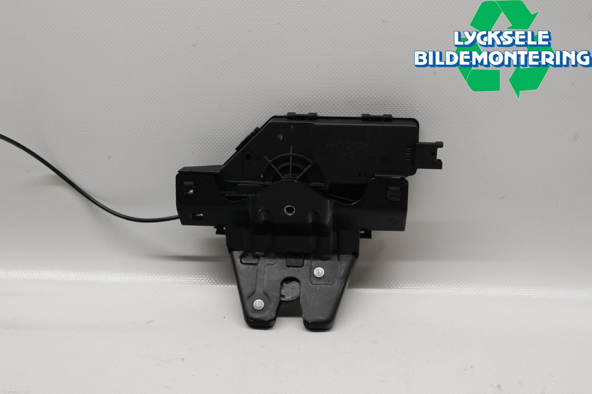 BMW 1 E87/81 5D/3D 03-11 Låskista Baklucka